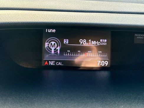 Used 2016 Honda CR-V LX image 13