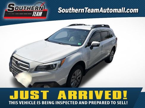 Used 2016 Subaru Outback 2.5i Premium AWD/4WD image 1