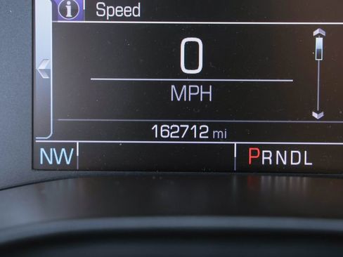 Used 2017 GMC Canyon SLE RWD image 12