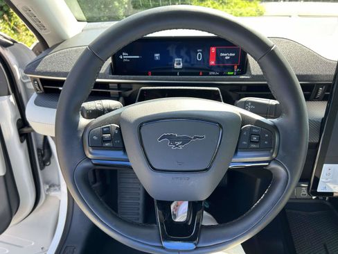 Used 2025 Ford Mustang Mach-E Premium RWD image 31