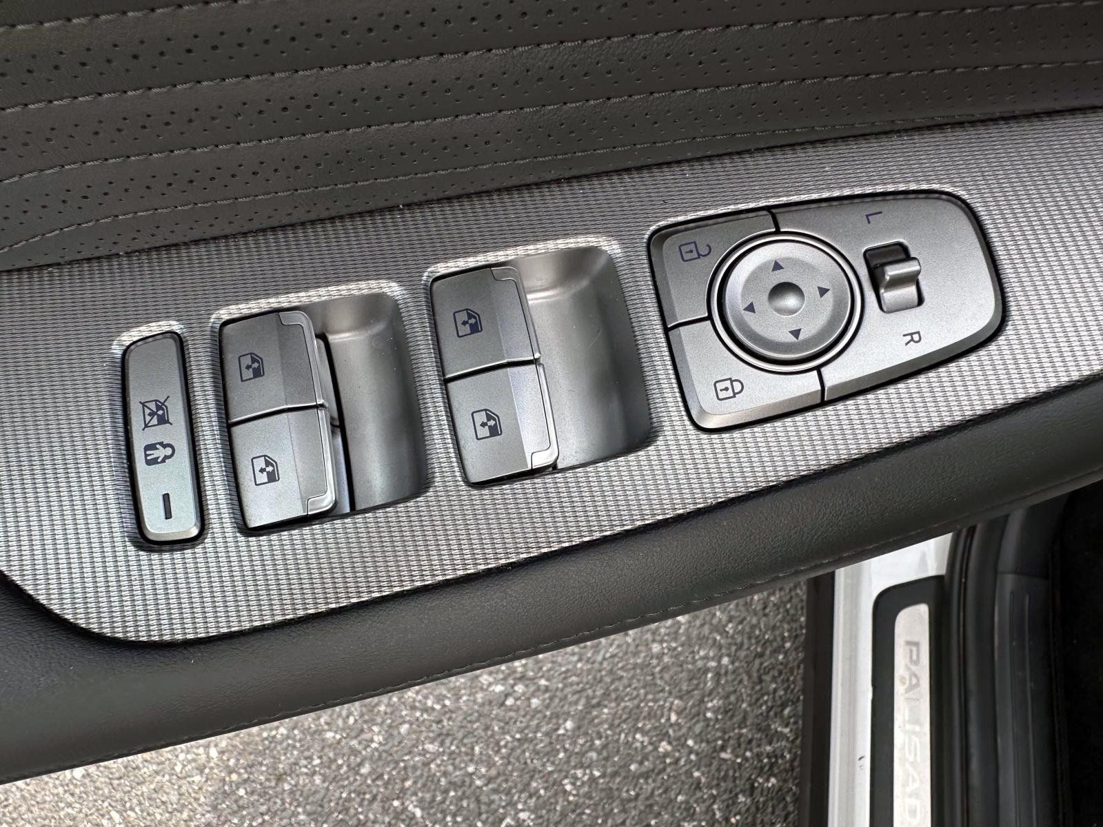 Used 2024 Hyundai Palisade Calligraphy AWD/4WD image 9