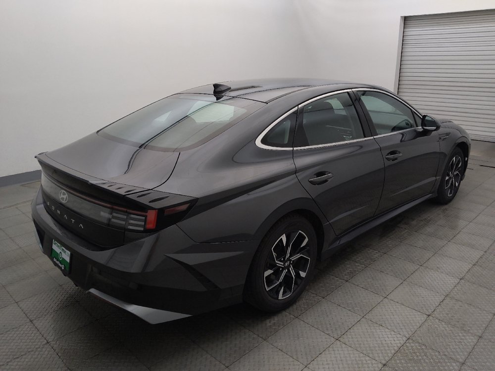 Used 2025 Hyundai Sonata SEL FWD image 9