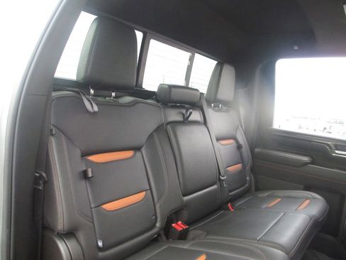 Used 2025 GMC Sierra 2500 AT4 w/ AT4 Premium Plus Package AWD/4WD image 27