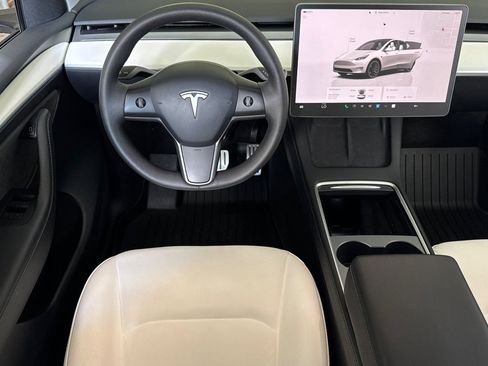 Used 2022 Tesla Model Y Performance AWD/4WD image 14