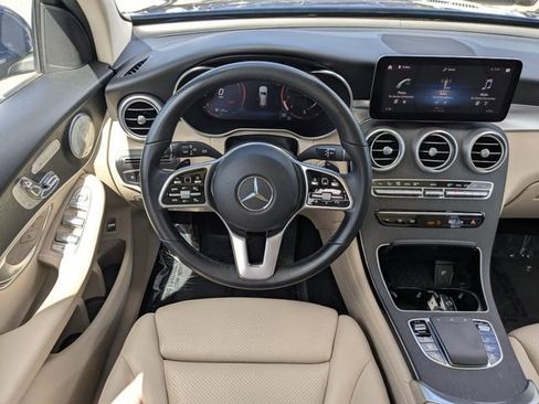 Used 2021 Mercedes-Benz GLC 300 image 17