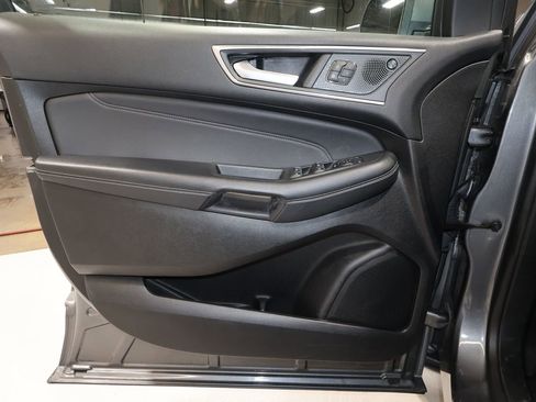 Used 2024 Ford Edge Titanium image 21