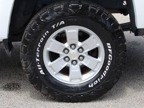 Used 2019 Chevrolet Colorado W/T w/ WT Convenience Package AWD/4WD image 35
