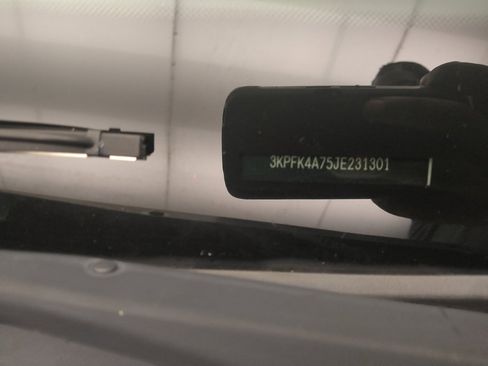 Used 2018 Kia Forte LX FWD image 33