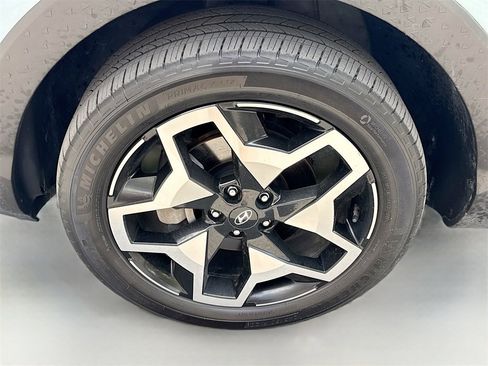 Used 2024 Hyundai Santa Cruz Limited image 33