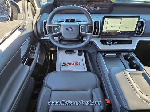 New 2025 Ford Expedition Max Active AWD/4WD image 8