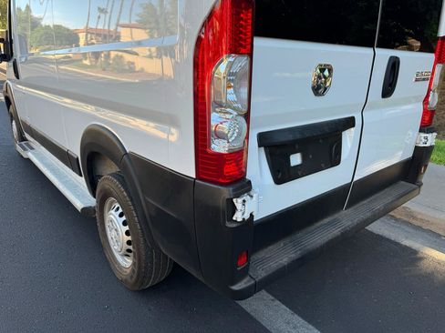 Used 2025 RAM ProMaster 2500 w/ U-Haul Equipment Group FWD image 42