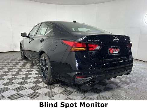 Certified 2025 Nissan Altima 2.5 SR image 4