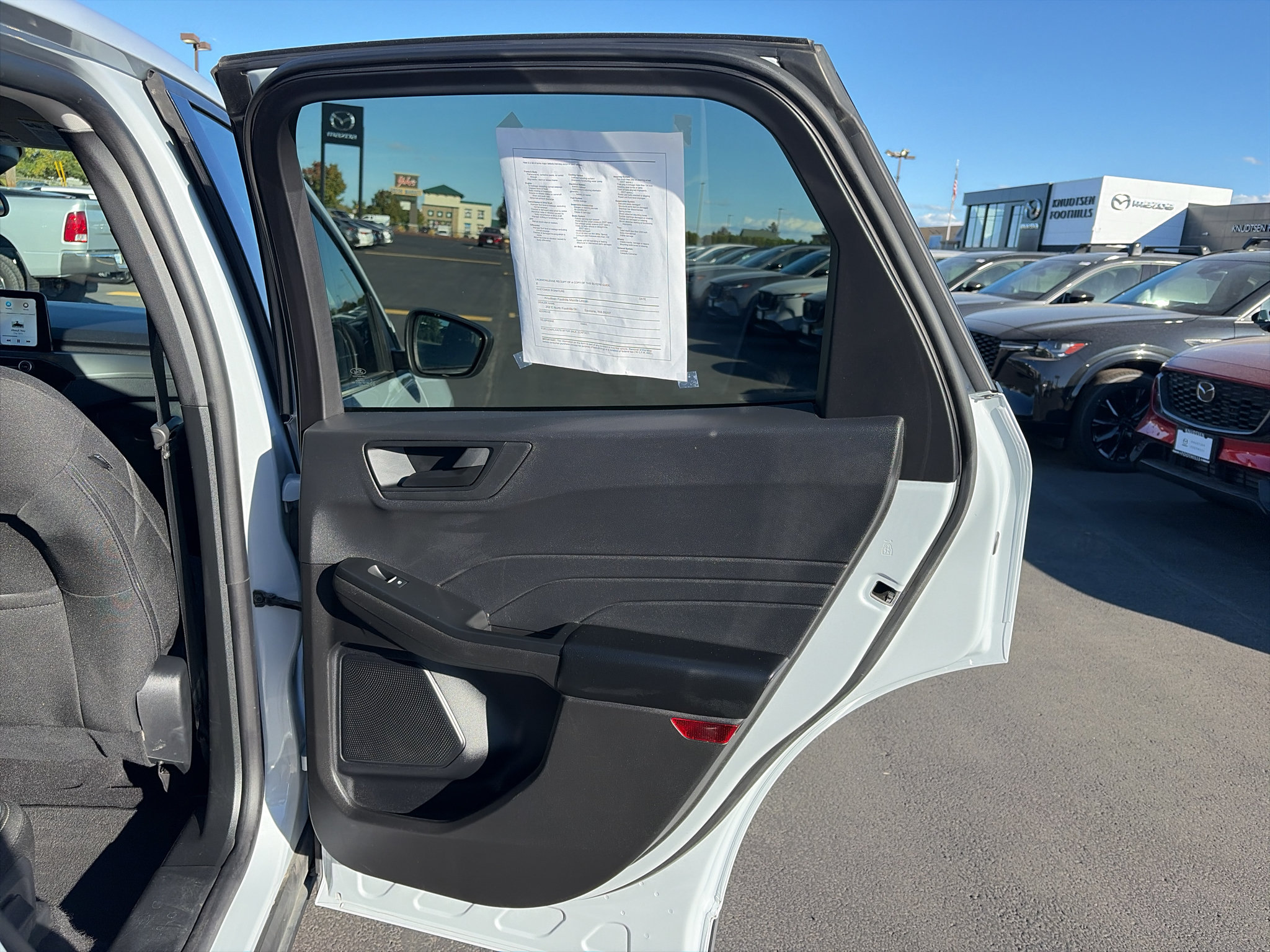 Used 2025 Ford Escape Active AWD/4WD image 15