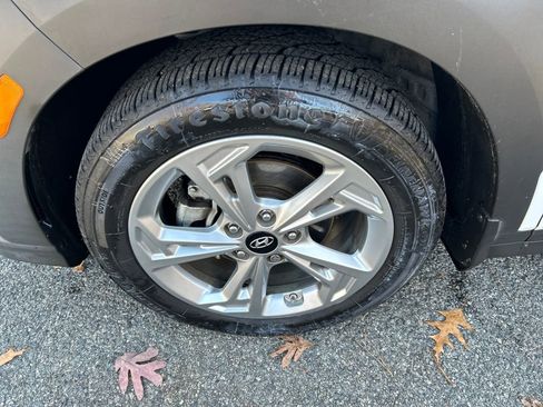 Used 2022 Hyundai Kona SEL w/ Convenience Package image 11