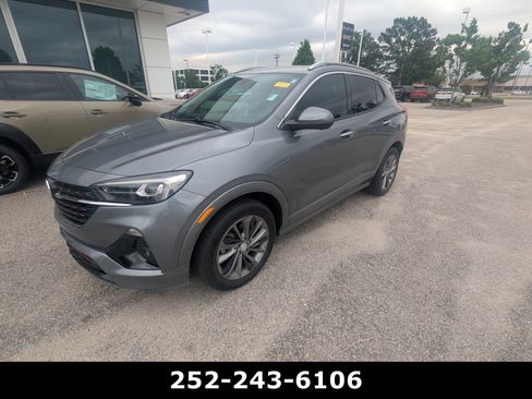 Used 2022 Buick Encore GX Essence w/ Advanced Technology Package FWD image 6
