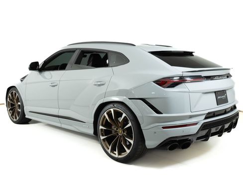 Used 2023 Lamborghini Urus S AWD/4WD image 3