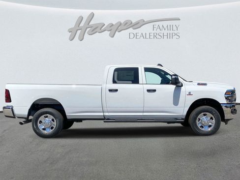 New 2026 RAM 2500 Tradesman image 3
