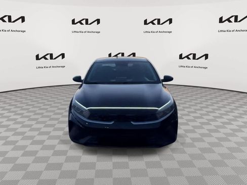 Certified 2022 Kia Forte LXS image 3