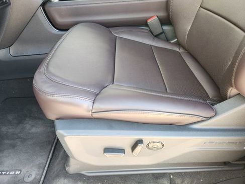 New 2026 Ford Expedition Max Platinum image 17