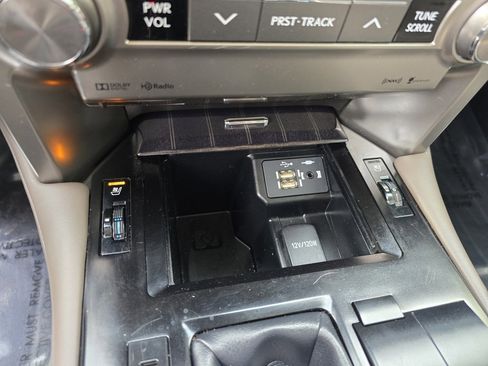 Used 2020 Lexus GX 460 Premium image 29