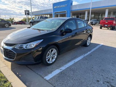 Used 2019 Chevrolet Cruze LS w/ LS Convenience Package