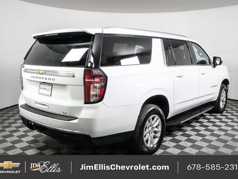 Used 2024 Chevrolet Suburban LT image 29