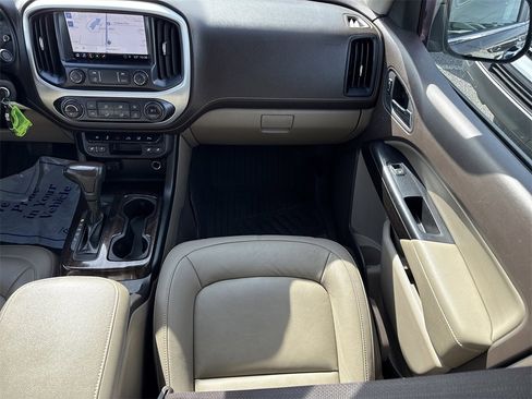 Used 2019 GMC Canyon SLT w/ Driver Alert Package image 17