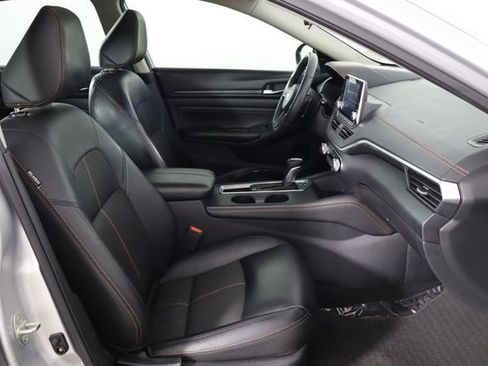 Used 2020 Nissan Altima 2.5 SR w/ Premium Package FWD image 18