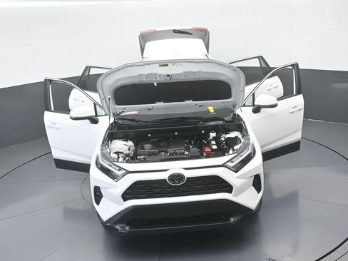 Used 2025 Toyota RAV4 XLE w/ Convenience Package FWD image 66