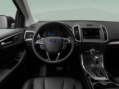 Used 2017 Ford Edge Titanium w/ Equipment Group 302A FWD image 46