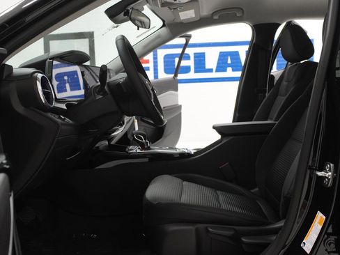 New 2026 Chevrolet Trax LT w/ Driver Confidence Package FWD image 15