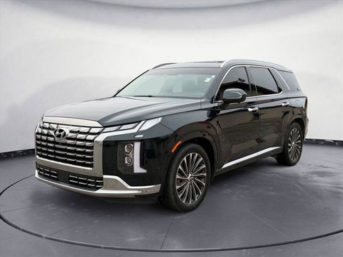 Used 2023 Hyundai Palisade Calligraphy w/ Cargo Package image 2