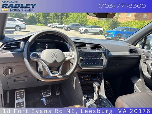 Used 2023 Volkswagen Tiguan SE R-Line AWD/4WD image 14
