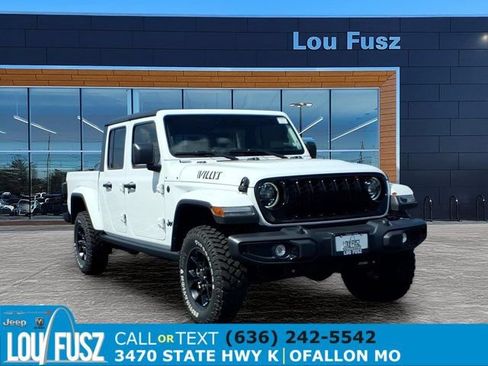 Used 2024 Jeep Gladiator Sport AWD/4WD image 1