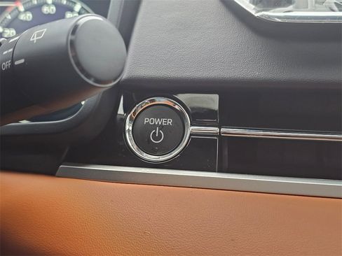 New 2025 Mitsubishi Outlander SEL image 22