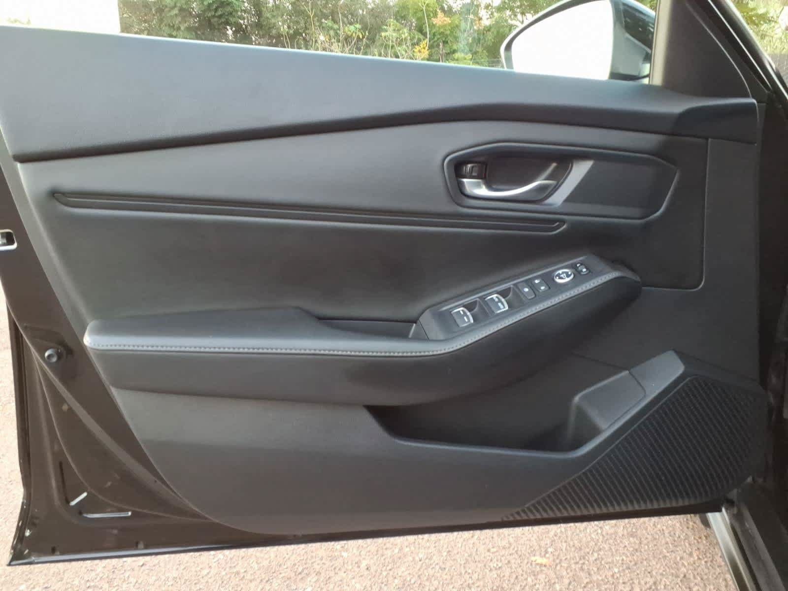 Used 2023 Honda Accord Sport image 12