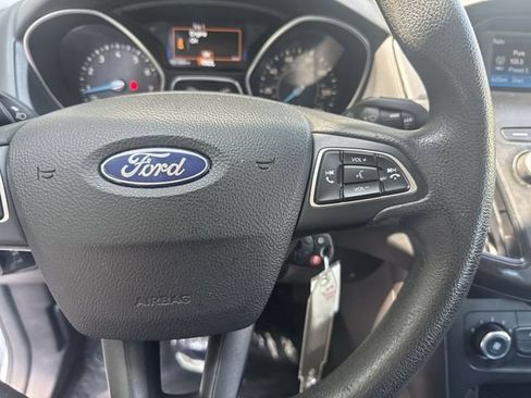 Used 2018 Ford Focus S FWD image 17