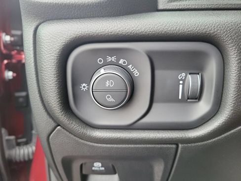 Used 2025 RAM 1500 Tradesman RWD image 17