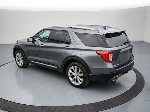 Certified 2023 Ford Explorer Platinum w/ Technology Package image 6