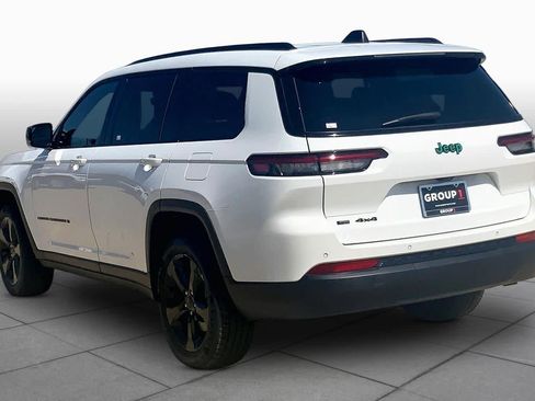 Used 2023 Jeep Grand Cherokee L Laredo AWD/4WD image 11