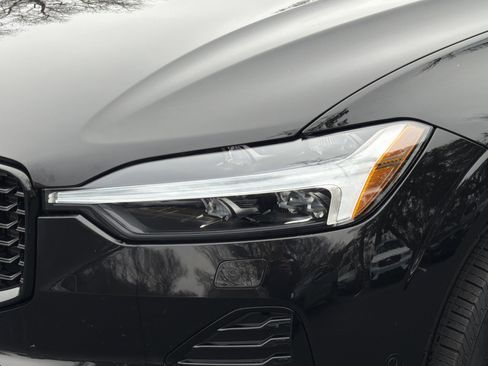 Certified 2025 Volvo XC60 B5 Plus image 6