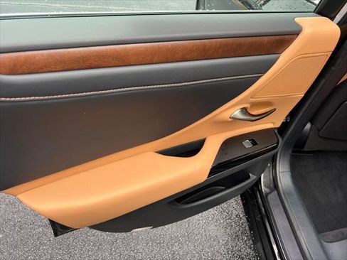 Certified 2025 Lexus ES 350 w/ Premium Package FWD image 22