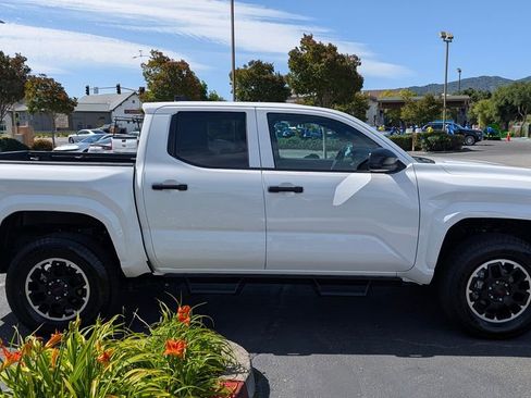 Used 2025 Toyota Tacoma SR RWD image 11