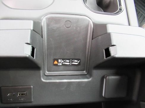 New 2026 GMC Sierra 2500 AT4 w/ AT4 Premium Plus Package AWD/4WD image 33