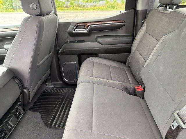 Certified 2024 Chevrolet Silverado 1500 LT AWD/4WD image 39