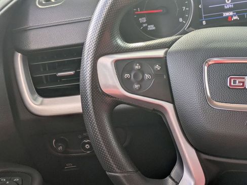 Used 2022 GMC Terrain SLE image 12