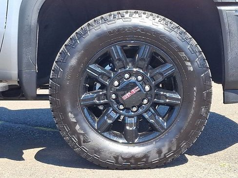 Used 2026 GMC Sierra 2500 AT4 w/ AT4 Premium Plus Package AWD/4WD image 8