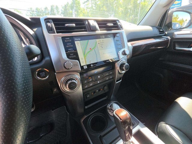 Used 2024 Toyota 4Runner Limited AWD/4WD image 12