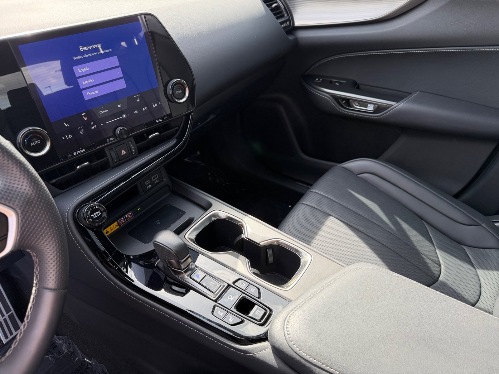 Used 2024 Lexus NX 350 F Sport AWD/4WD image 16
