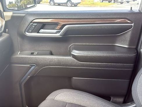 Used 2024 Chevrolet Silverado 1500 LT AWD/4WD image 22